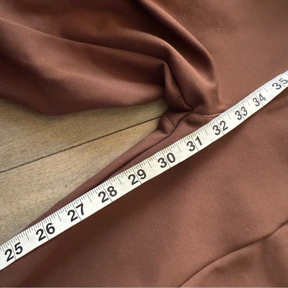 Abercrombie & Fitch split hem Ponte flared pants chocolate brown size large - Picture 8 of 8